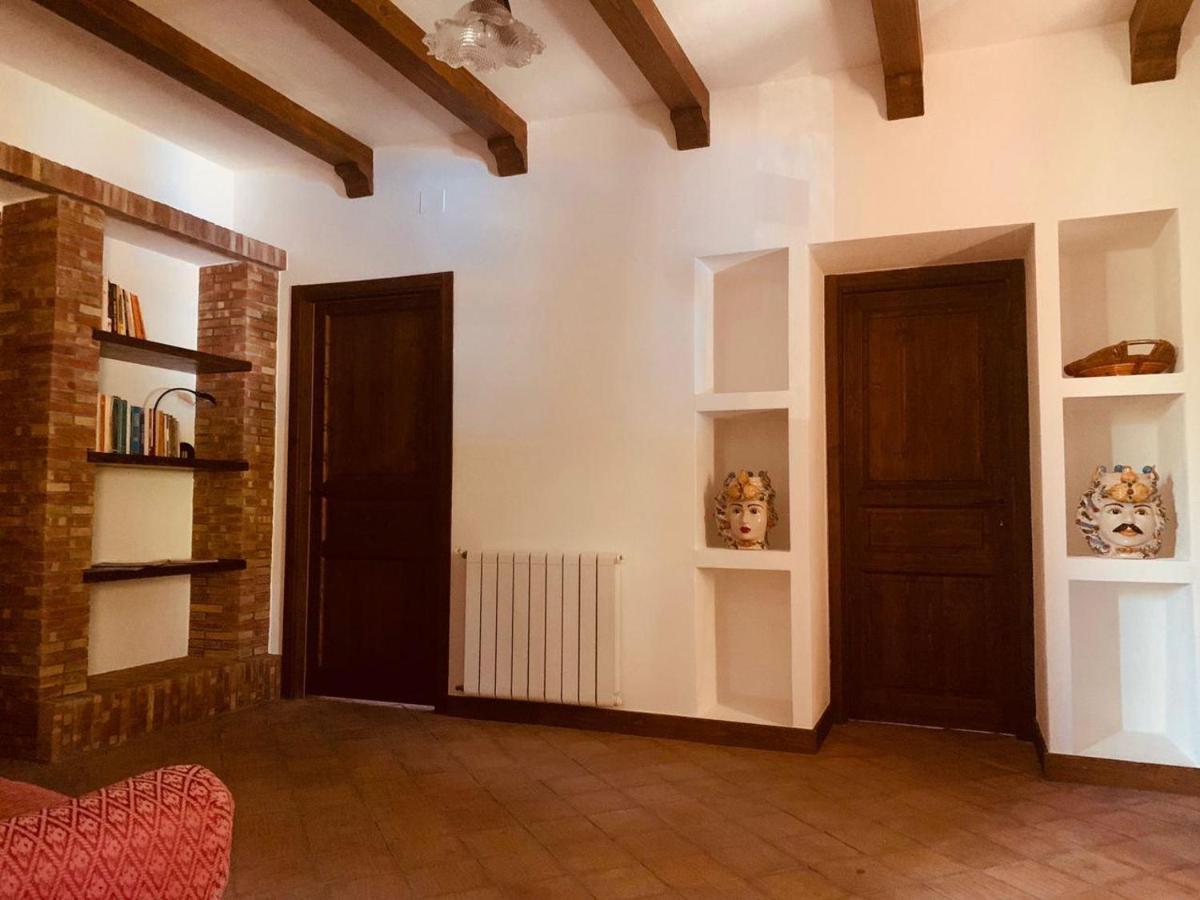 Villa Le Gemelle Dell'Alcantara Motta Camastra Exterior foto