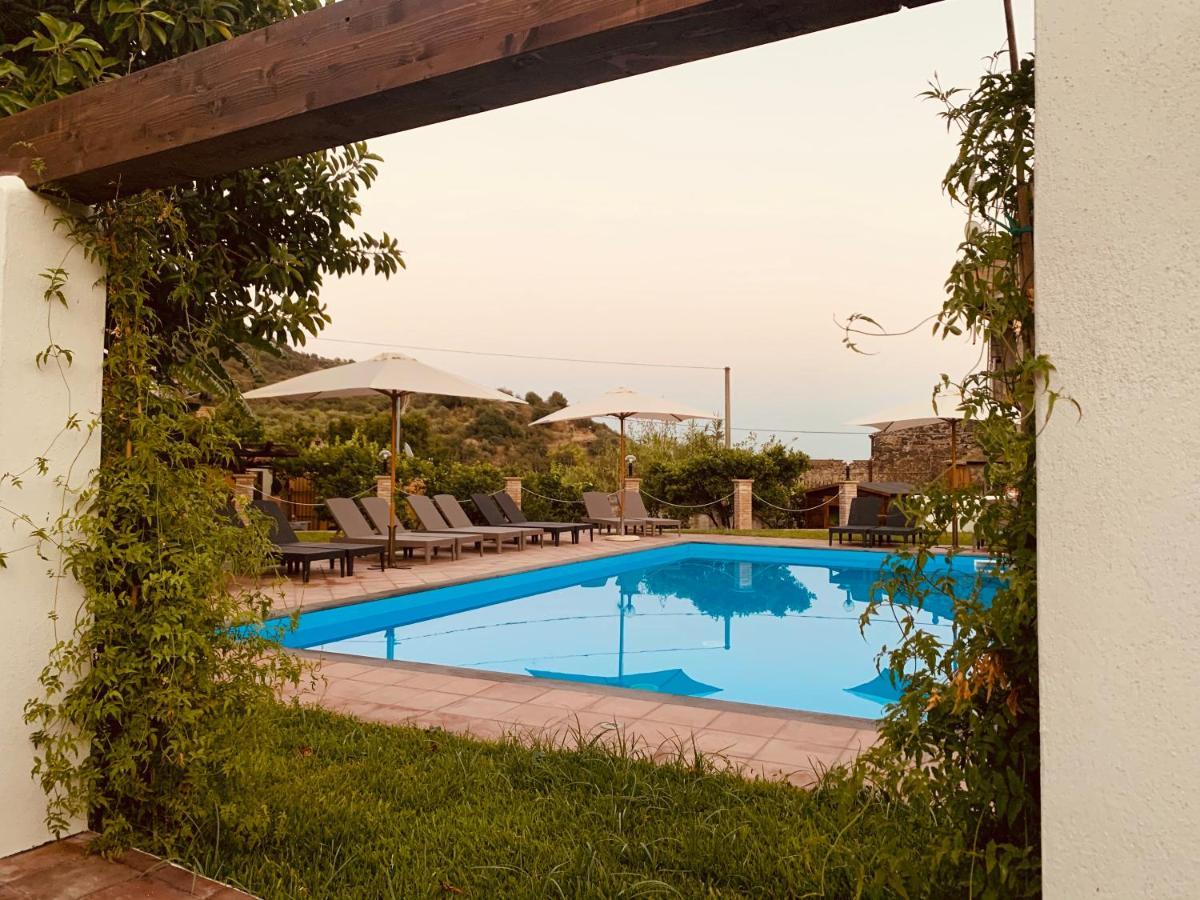 Villa Le Gemelle Dell'Alcantara Motta Camastra Exterior foto